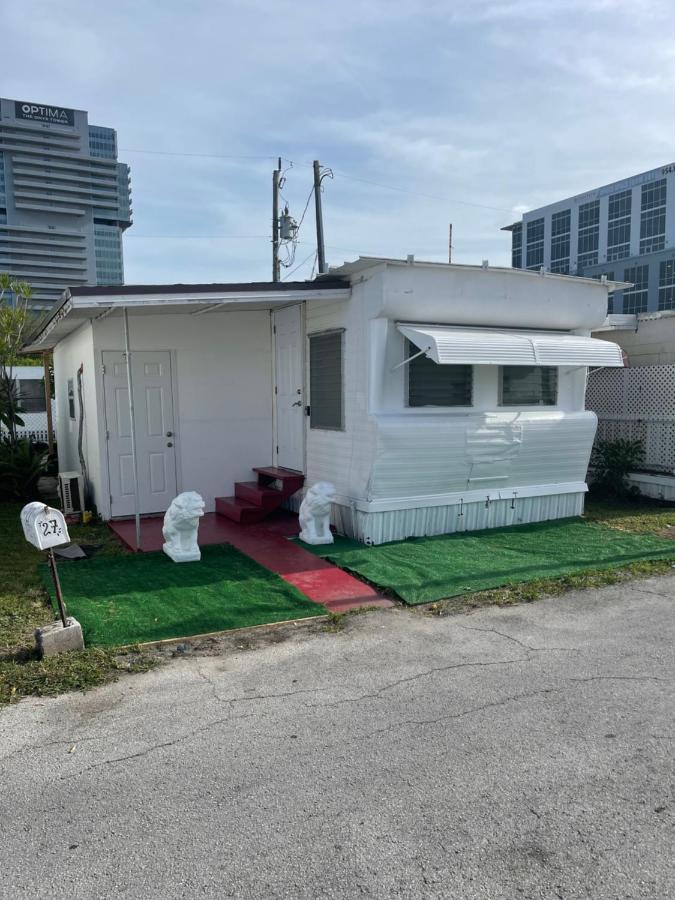 Beautiful Mobile Home In ฮาลลันเดลบีช ภายนอก รูปภาพ